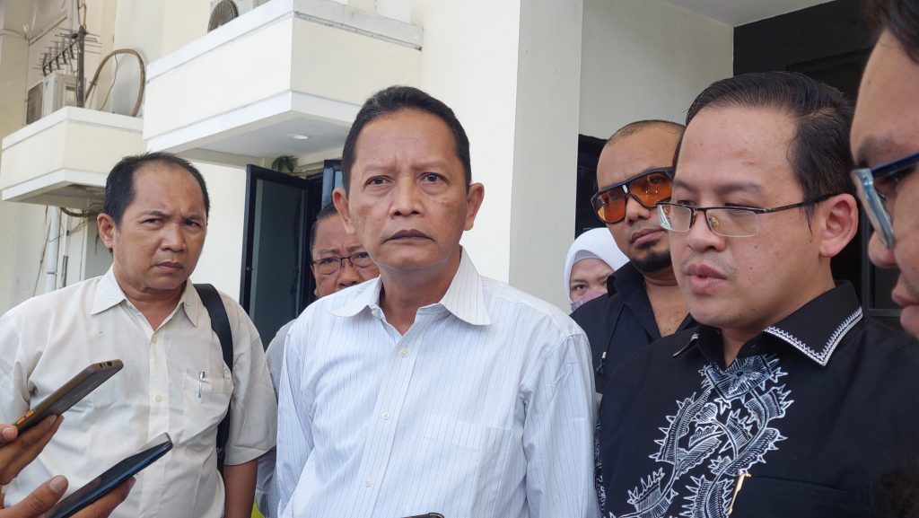 Berkas Perkara Pengeroyokan Advokat Magang Belum Sampai, DPC Peradi Surabaya Datangi Polrestabes