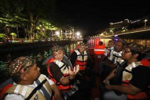 Kembangkan Wisata Air Kalimas, Wali Kota Eri Cahyadi Himpun Masukan dari Awak Media