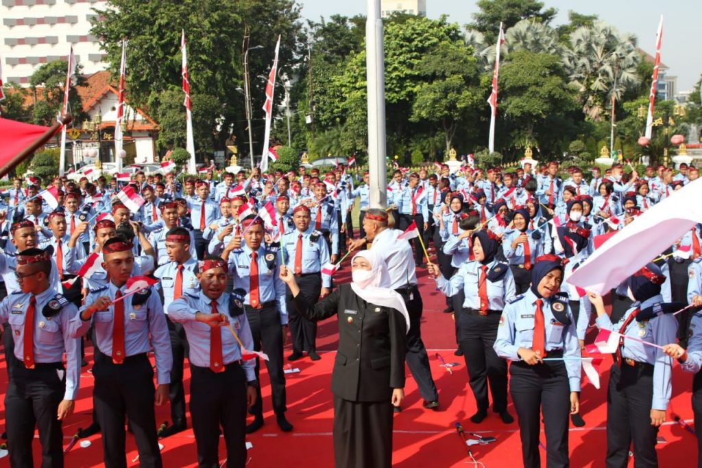Bertandang ke Grahadi, 364 Siswa SMA Taruna Nusantara Dibekali Kunci Sukses Kepemimpinan dari Gubernur Khofifah