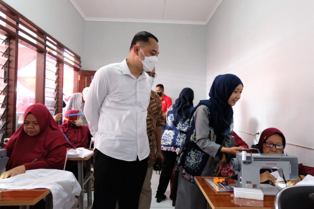 Harapan Besar Rumah Padat Karya: Warga Surabaya Bahagia dan Memiliki Pendapatan