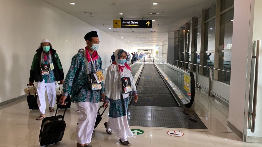 16.581 Calon Jemaah Haji Dari 38 Kloter Telah Diberangkatkan Dari Bandara Internasional Juanda