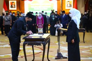 Lantik Adhy Karyono Jadi Sekda Jawa Timur, Gubernur Khofifah Langsung Pimpin Rakor Bersama Wagub Dan OPD