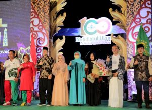 Kick Off 1 Abad NU, Gubernur Khofifah Apresiasi Harmoni, Kolaborasi, Inovasi Serta Tupal Fashion Night