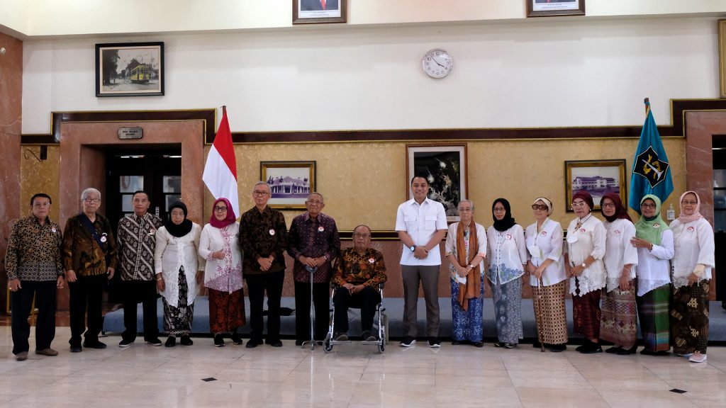 Belasan Guru Besar FIB UGM Kunjungi Pemkot Surabaya, Ada Apa?