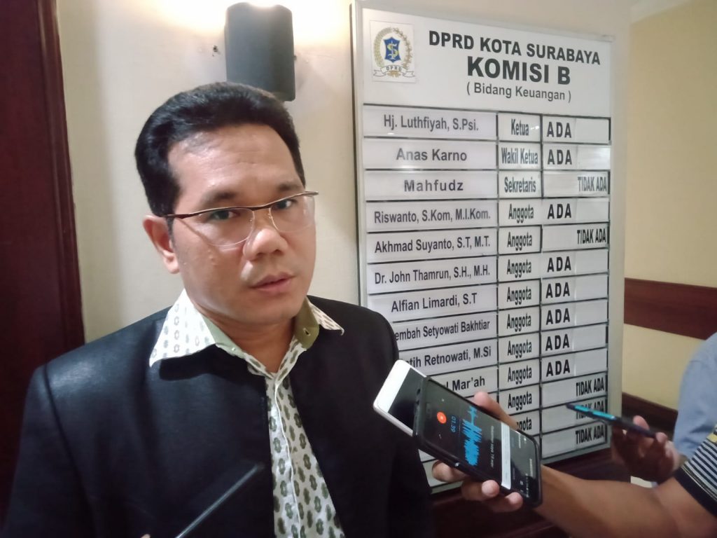DPRD Surabaya Gelar Hearing Soal Pengelolaan Air Minum Mandiri Pengembang