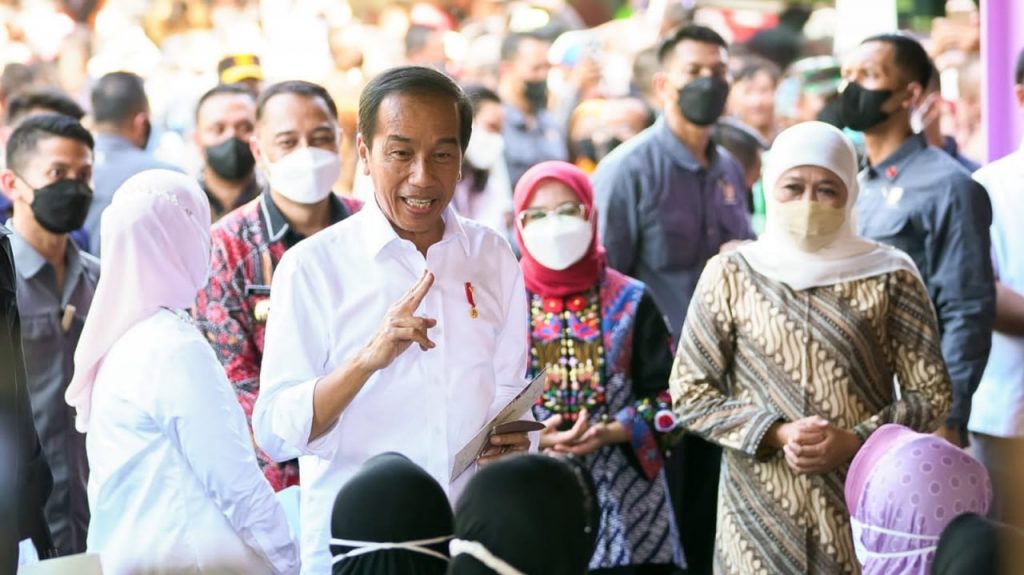 Selaras Langkah Presiden Jokowi, Gubernur Khofifah: Kami Melengkapi Dengan Bantuan Modal Untuk Pelaku Usaha Ultra Mikro