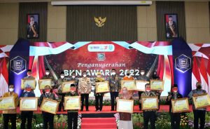 Pemprov dan Pemkab/Pemkot se Jatim Borong 32 Penghargaan BKN Award 2022