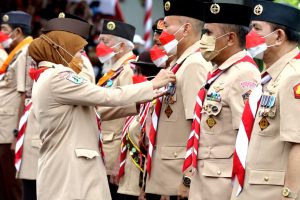 Apel Besar Hari Pramuka ke-61, Gubernur Khofifah Ajak Gelorakan Pengabdian Tanpa Batas