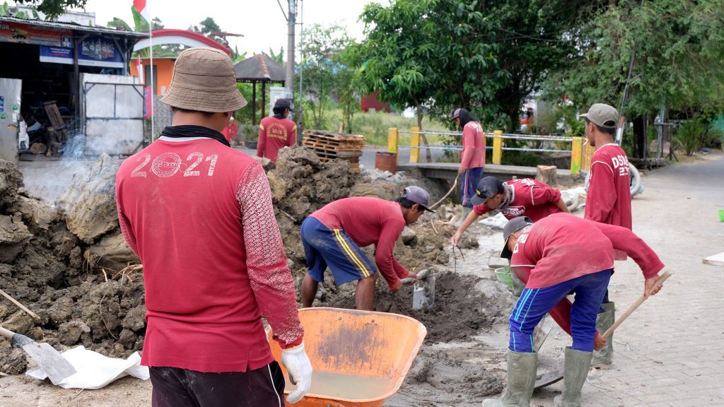 Ketua LPMK Bocorkan Strategi Wali Kota Eri Selesaikan Banjir di Kawasan Karangpoh