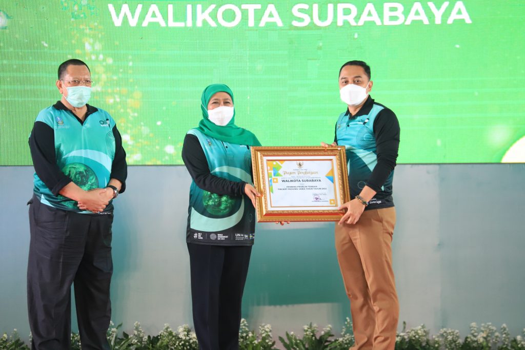 Surabaya Borong Penghargaan di Hari Lingkungan Hidup Sedunia, Wali Kota Eri Cahyadi pun Raih Pembina Proklim Terbaik