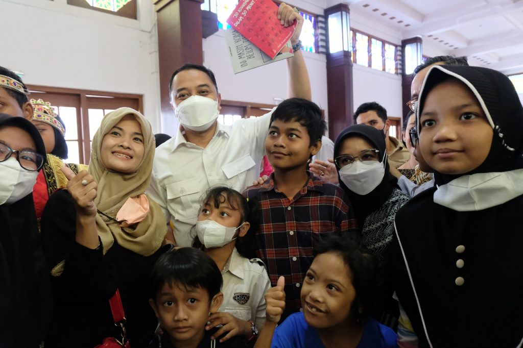 Kolaborasi dengan Sekolah Aora, Pemkot Surabaya Bikin Wadah Berkreasi untuk Anak Inklusif 