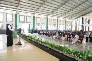 Gubernur Khofifah Resmikan PLTS Atap 7.500 W di Ponpes Tarbiyatut Tholabah