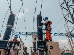 Amankan Pasokan Listrik di Pesisir Selatan Jawa Timur, PLN Lakukan Perbaikan Sistem Tegangan Tinggi