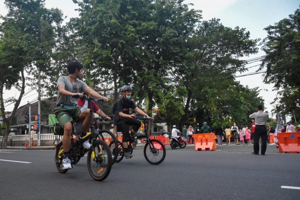 Kota Surabaya Turut Semarakkan World Walking Day di Taman Bungkul