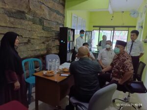 Urus Adminduk Enam Anak Eks Dolly Sulit? Begini Faktanya!