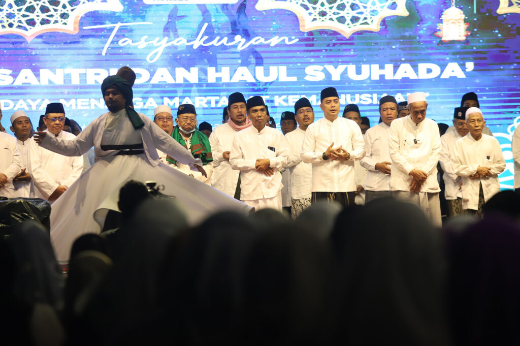 Malam Tasyakuran HSN 2022 di PCNU, Wali Kota Eri Cahyadi Gagas “Majelis Santri Surabaya”