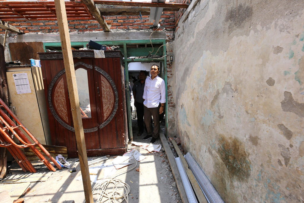 Program Dandan Omah Surabaya, Perbaiki Rumah Sekaligus Ekonomi Warga