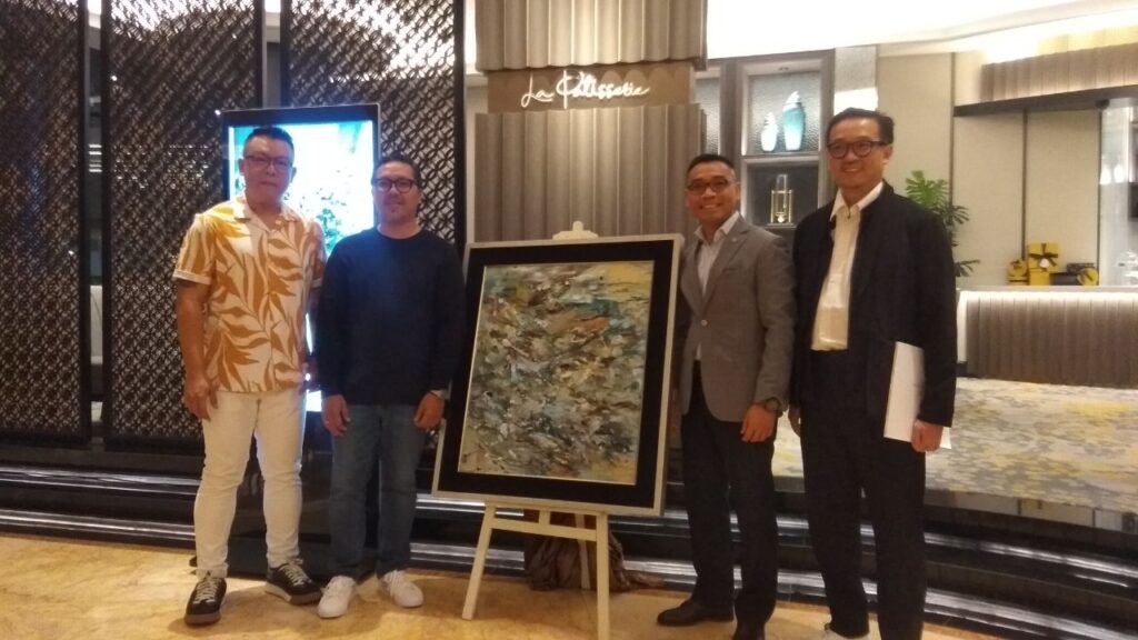 Membaca Bahasa Alam Dalam Lukisan Putu Winata di Sheraton Surabaya