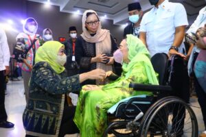 Di Hadapan Gusdurian Se – Indonesia, Gubernur Khofifah Ajak Pegang Teguh Sembilan Nilai Utama Gus Dur
