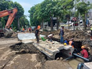 Saluran Air di Panglima Sudirman dan Biliton dikebut dalam 2 Minggu