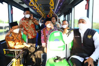 Hari Pahlawan, Gubernur Khofifah Gratiskan Bus Trans Jatim Sehari Penuh Pada 10 November