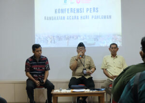 Wali Kota Eri Cahyadi bersama Forkopimda Surabaya Menunggang Kuda di Parade Surabaya Juang