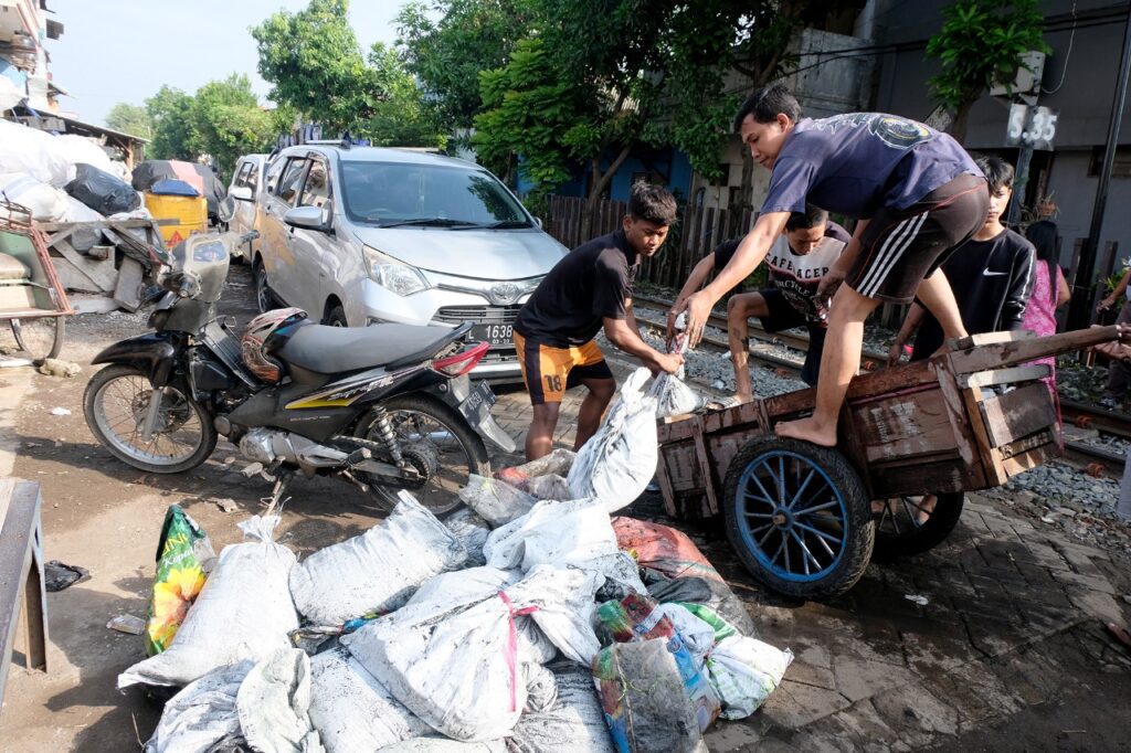 Program Pemkot “Surabaya Bergerak” Tingkatkan Gotong Royong dan Kepedulian pada Lingkungan