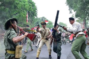 Diikuti 3500 Peserta, Parade Surabaya Juang Berlangsung Semarak