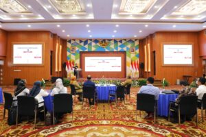 Plt Gubernur Jatim Emil Dardak Harap Pejabat Administrator Berikan Kinerja Terbaik