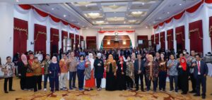 Gubernur Khofifah Mari Bangun Sistem Komunikasi Yang Menguatkan  Persatuan dan Persaudaraan