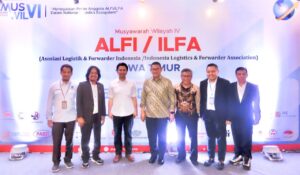 Plt. Gubernur Jatim Emil Dardak Dorong Maksimalisasi Tol Untuk Akses Logistik