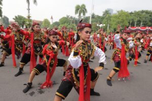 Jaga Kearifan Lokal, Pemkot Surabaya Jadikan Tari Remo Ekstrakurikuler Wajib