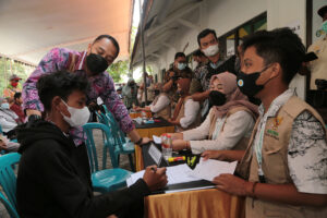Pemkot-Baznas Surabaya Kembali Tebus Ijazah dan Bayar Tunggakan Biaya Sekolah 1.040 Pelajar