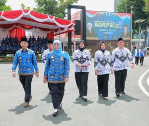 Hari Guru Nasional, HUT Ke-77 PGRI dan HUT Ke-51 KORPRI Jadi Momentum Penguatan Karakter ‘IKI’ 