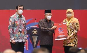Capai Indikator Peduli HAM, 23 Kabupaten/Kota di Jatim Terima Penghargaan dari Menkumham RI