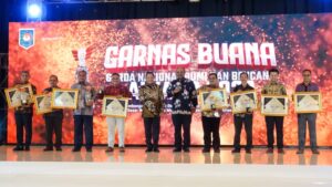 Pemprov Jatim Raih Top 5 Anugerah Garnas Buana 2022
