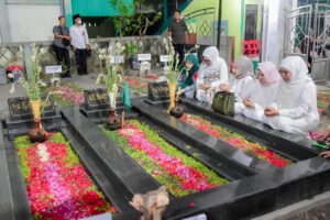 Gubernur Khofifah Dukung Penuh Pengajuan KH. M. Bisri Syansuri Jadi Pahlawan Nasional
