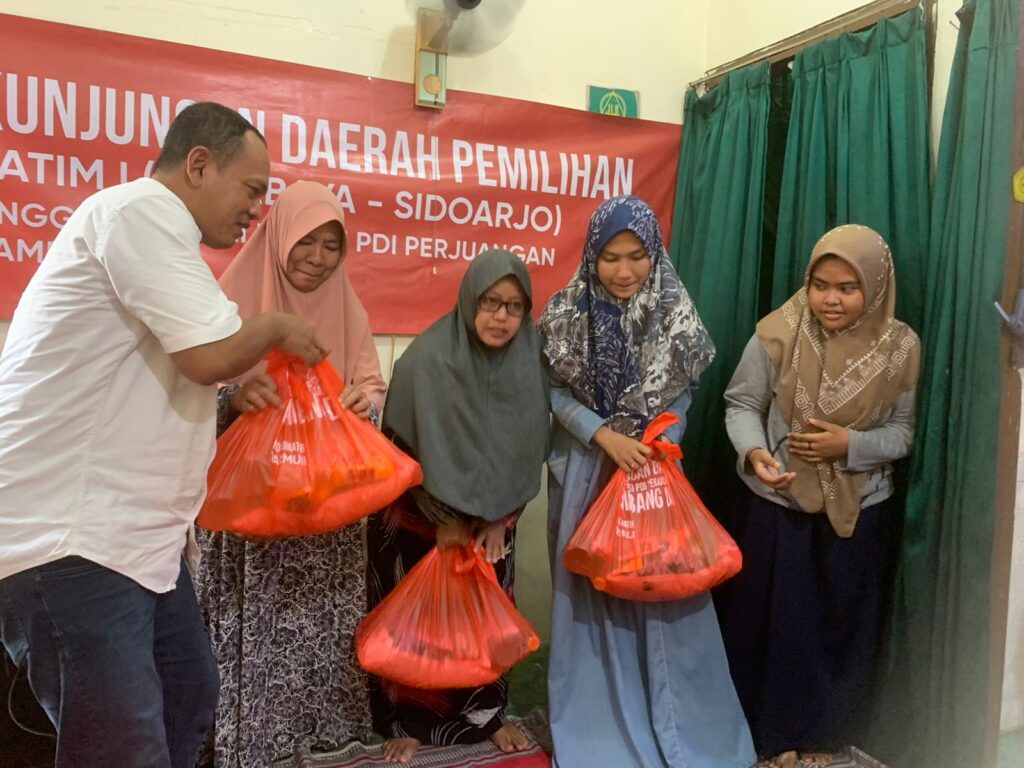 Anggota DPR RI Bambang DH Konsisten Berbagi Sembako, Tarmuji: Jaga Kebutuhan Dasar Warga