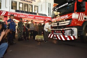 Satu-satunya di Indonesia, Wali Kota Eri Luncurkan Mobil Heavy Duty Rescue 