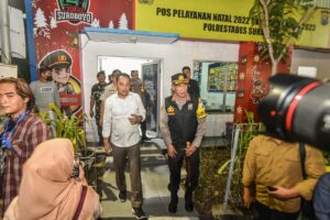 Patroli Keamanan di Malam Pergantian Tahun, Wali Kota Eri: Kondisi Surabaya Aman!