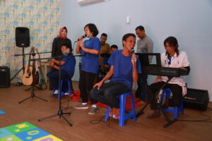 Pemkot Surabaya Latih Modelling hingga Musik bagi Penyandang Disabilitas di Rumah Anak Prestasi