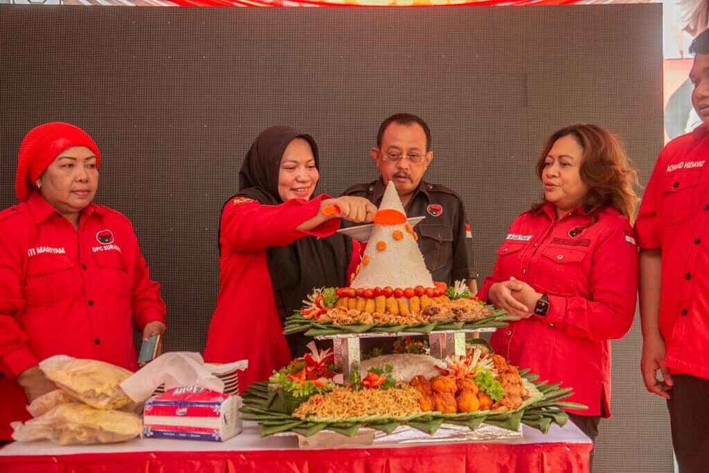 Ultah Megawati ke-76, Kader PDIP Surabaya Gelar Dapur Umum di 32 Titik