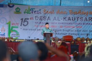 Hadir di Acara HUT Desa Al Kautsar, Ini Harapan Bupati Tanbu