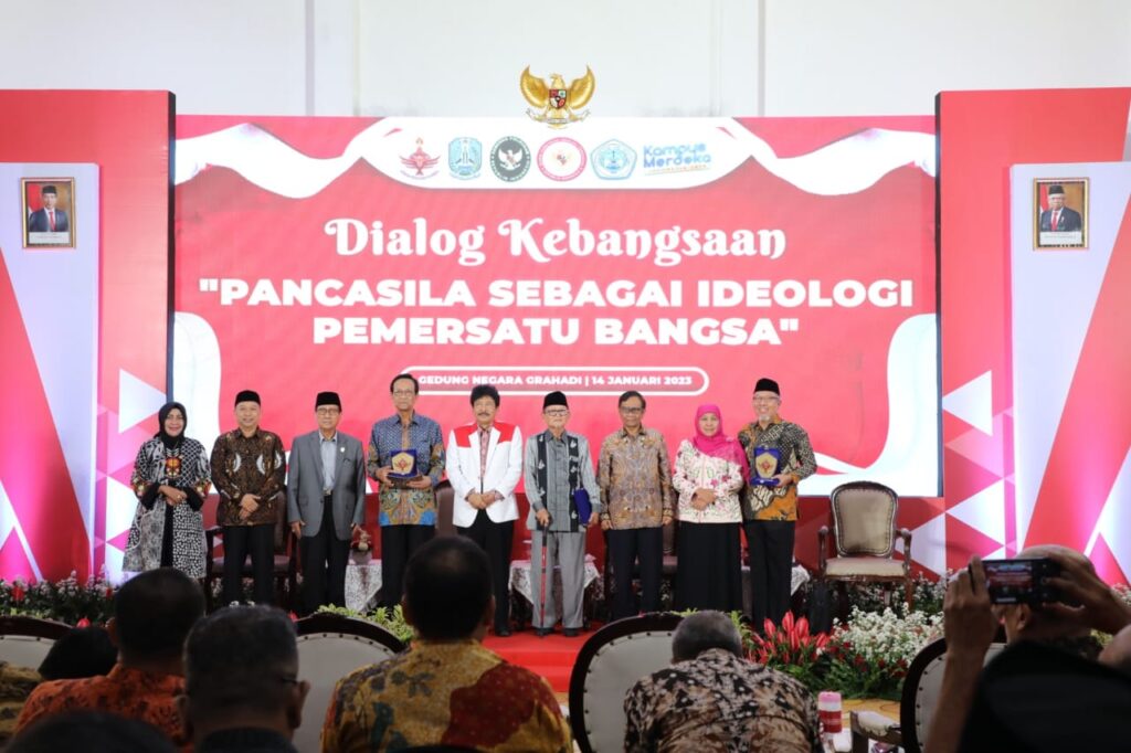 Indeks KUB Jatim Tertinggi Se-Pulau Jawa, Gubernur Khofifah: Hasil Sinergi, Gotong-Royong dan Tepo Seliro Seluruh Elemen Masyarakat