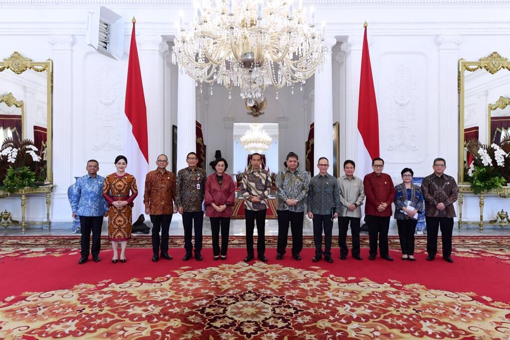 Presiden Jokowi Bertemu Perwakilan Industri Jasa Keuangan di Istana Merdeka
