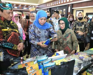 Wujudkan Ekonomi Inklusif, Gubernur Khofifah Optimis Prokesra dengan Fasilitas Bunga 3 Persen Mampu Geliatkan KUMKM di Jatim