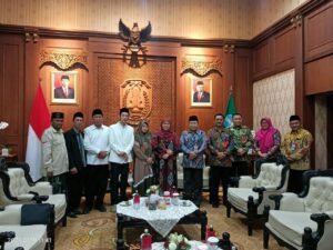 Jelang Haflatul Imtihan, Pengurus Ponpes Al Barokah Silaturahmi ke Gubernur Khofifah