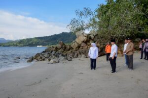 Gubernur Khofifah Dorong Trenggalek Optimalkan Pesona Alam Pantai Selatan Jawa