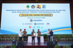 Konsorsium BUMN-Swasta-BUMD Tandatangani Perjanjian Penjaminan Proyek Jalan Tol Akses Patimban