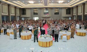 Gubernur Khofifah Apresiasi Polda Jatim Revitalisasi Omah Rembug dan Siskamling
